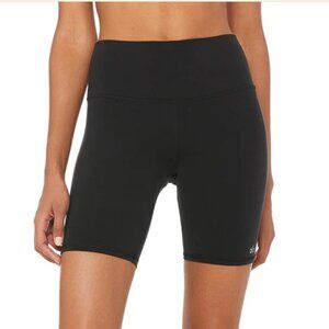 High-Waist Biker Short - Black Glossy